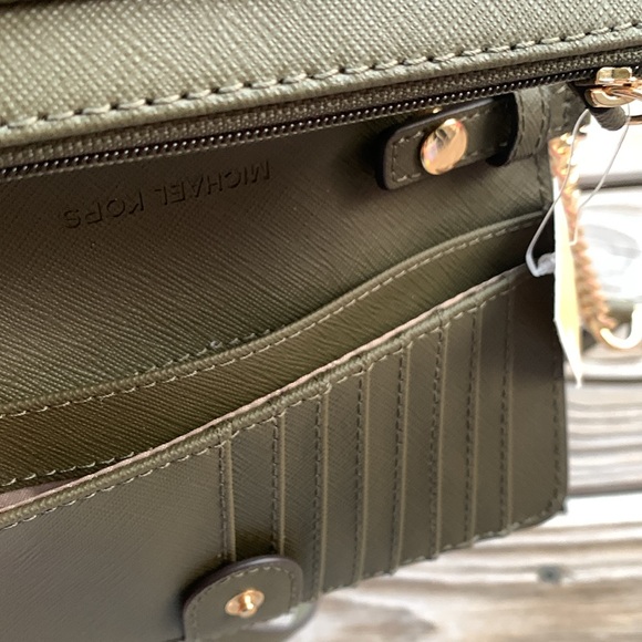 Michael Kors phone crossbody bag - Picture 7 of 10